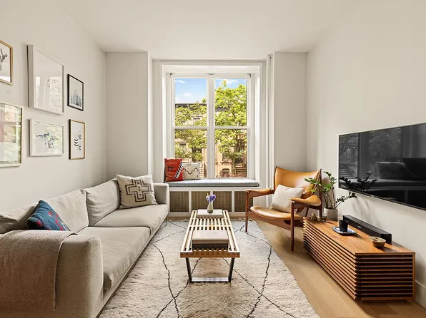 692 President St APT 2, Brooklyn, NY 11215