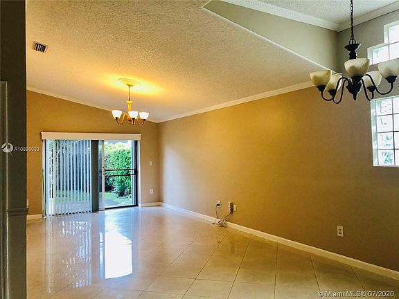 5th image of 1204 NW 171st Ave #0