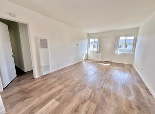 7045 Whitsett Ave APT 4, North Hollywood, CA 91605