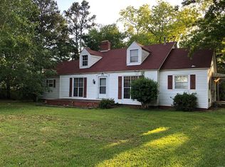 202 Golson Rd, Fort Deposit, AL 36032