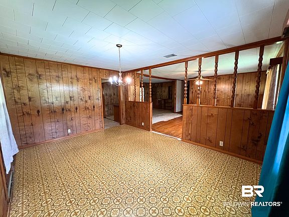 4th image of 426 Saraland Cir