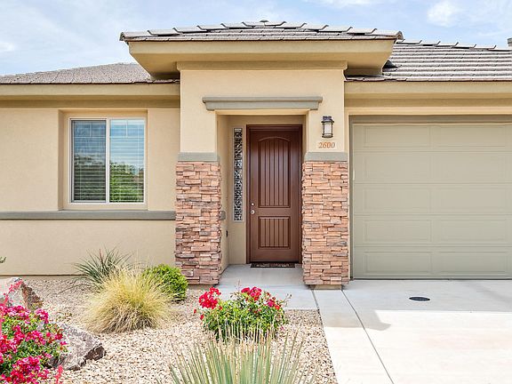 4th image of 2600 E Desert Cliff Dr