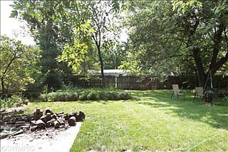 3rd image of 1426 E Mosel Ave
