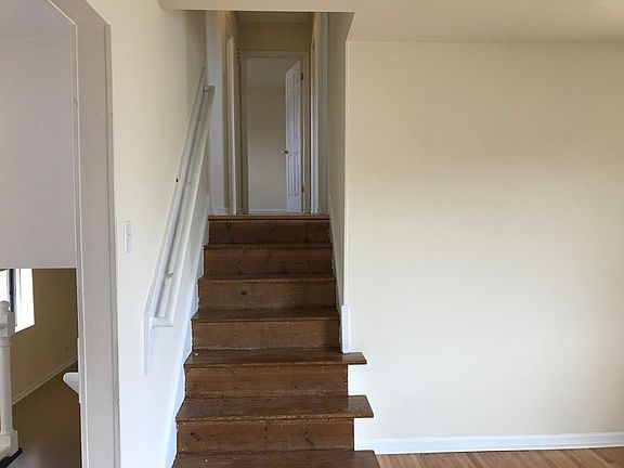 2nd image of 19908 Brook Ave