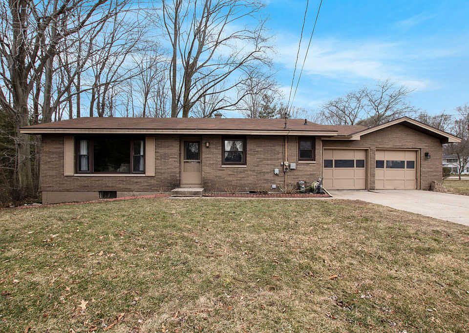 1st image of 4650 Pine Dr