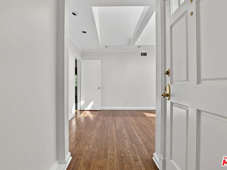 10341 Keswick Ave — Photo 9