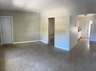 401 S Palmway, Lake Worth, FL 33460