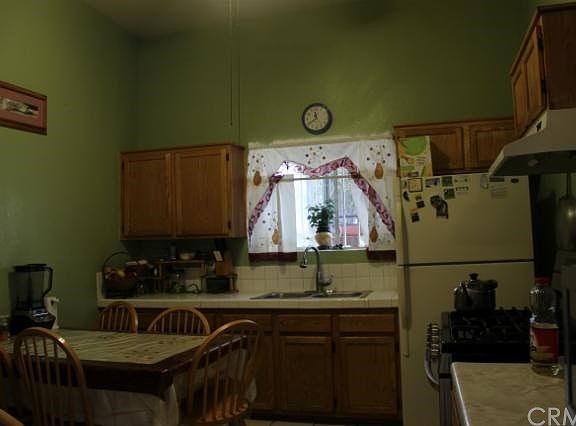 4th image of 125 N Toluca St