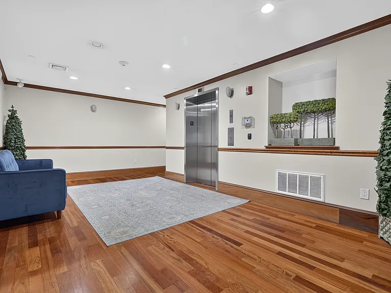 440 Commercial St #202 — Photo 20