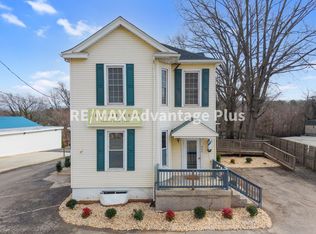400 S Main St #2, Farmville, VA