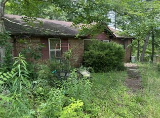 2032 Dinsmore Rd, Clarksville, TN 37040