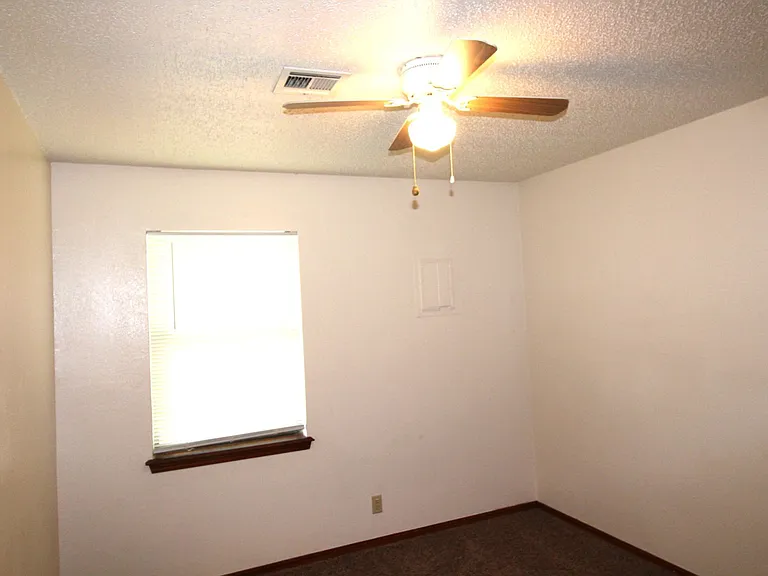 336 Chalmette Dr — Photo 18