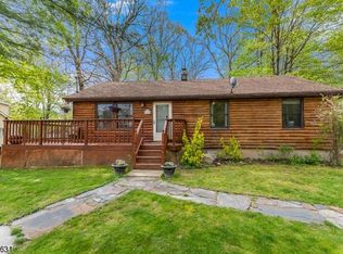 39 Mayne Ave, Stanhope, NJ 07874