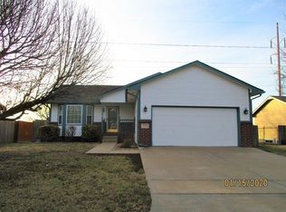 1921 S Honeytree Cir, Wichita, KS 67207