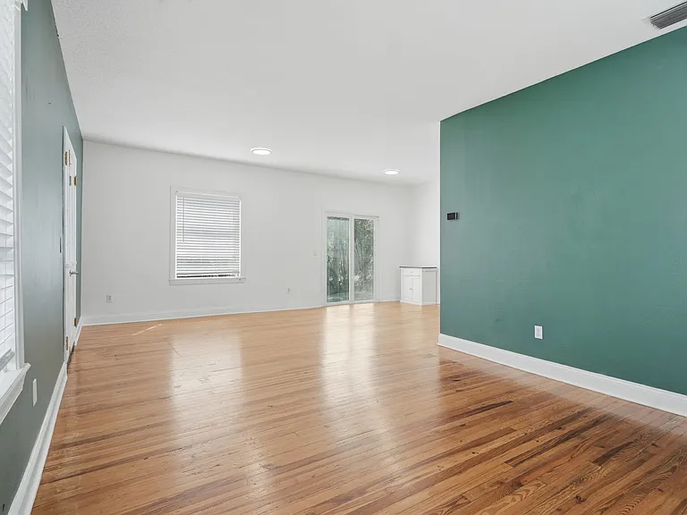 1406 E Ridgewood St — Photo 6