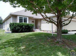 2431 SW Queens Way, Topeka, KS 66614