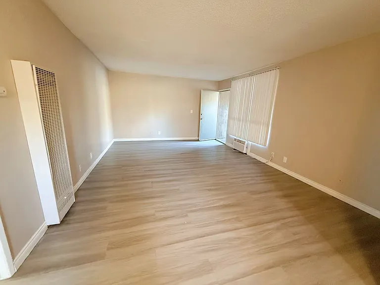1240 - 1280 N San Gabriel Ave — Photo 12