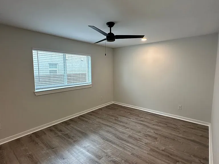 The Republic Apartments — Photo 18