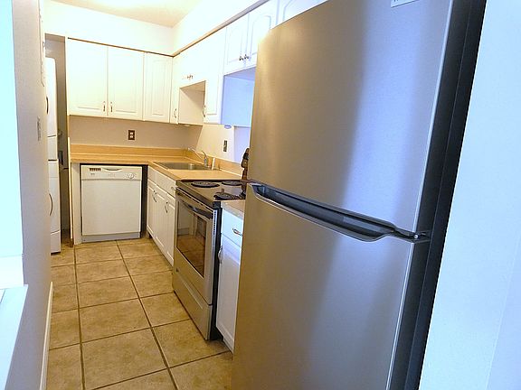 4th image of 336 Georgetown Dr APT D