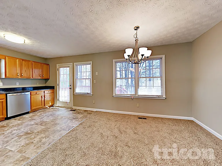 247 Stevenson Trl — Photo 8