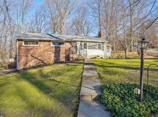 41 Sunset Lake Rd, Sparta, NJ 07871