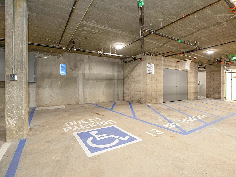 1029 Melrose Ave #104 — Photo 48