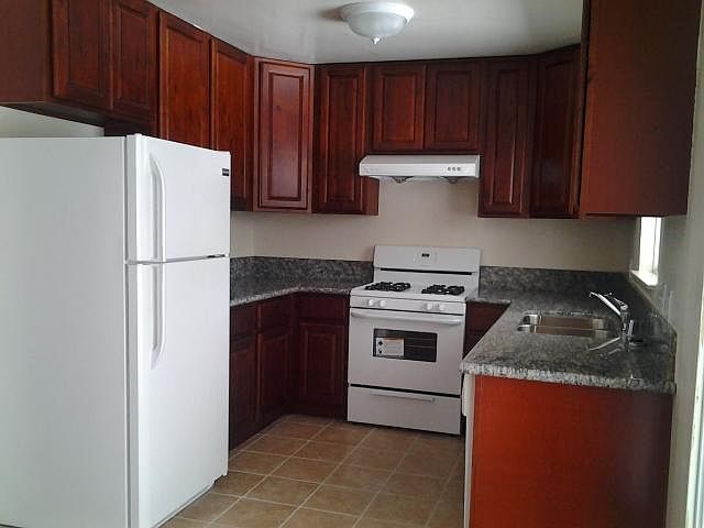 1st image of 156 W Maude Ave