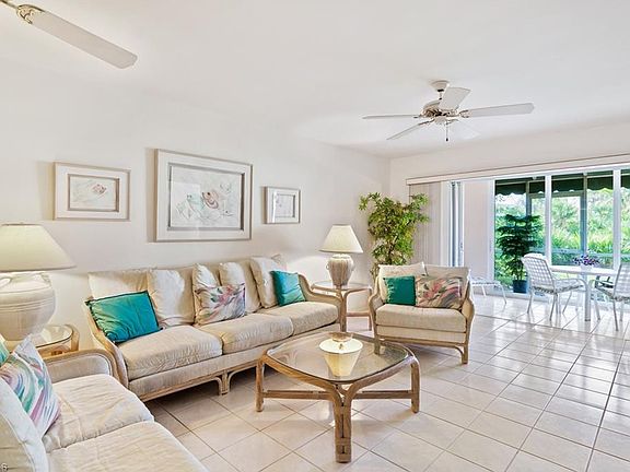 3rd image of 876 Gulf Pavilion Dr #103