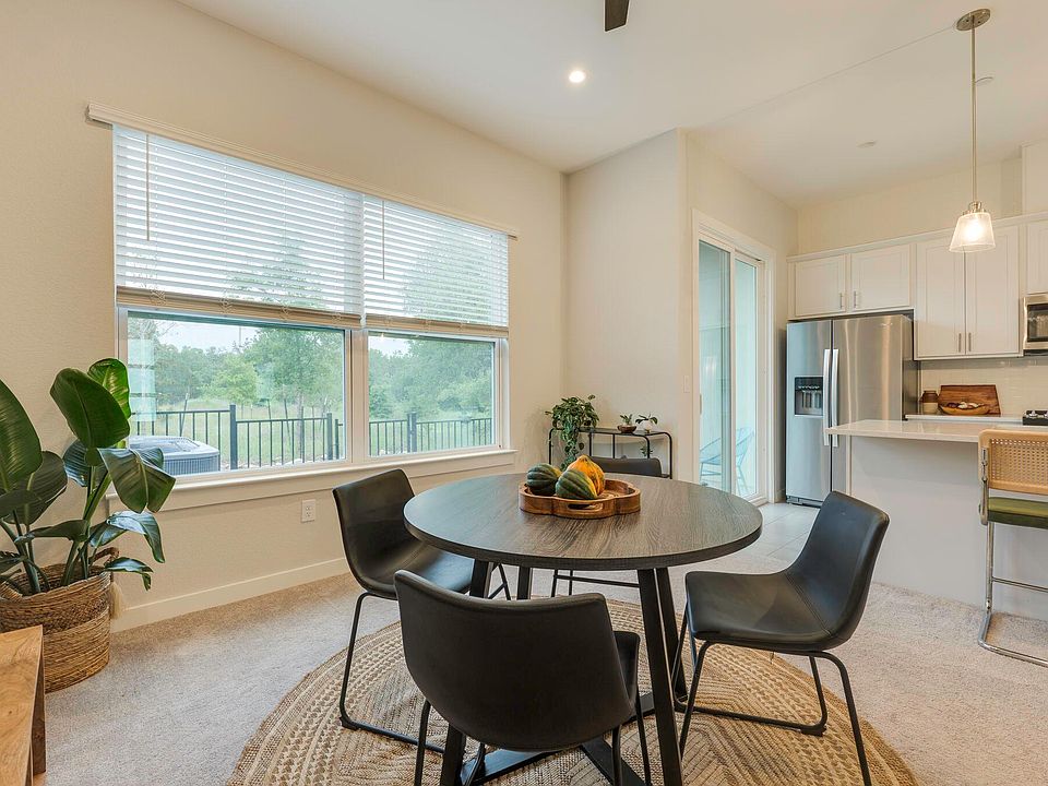 1st image of 12001 Vista Parke Dr #1103
