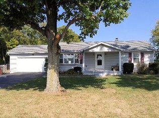 592 Fairview Dr, Carlisle, OH 45005