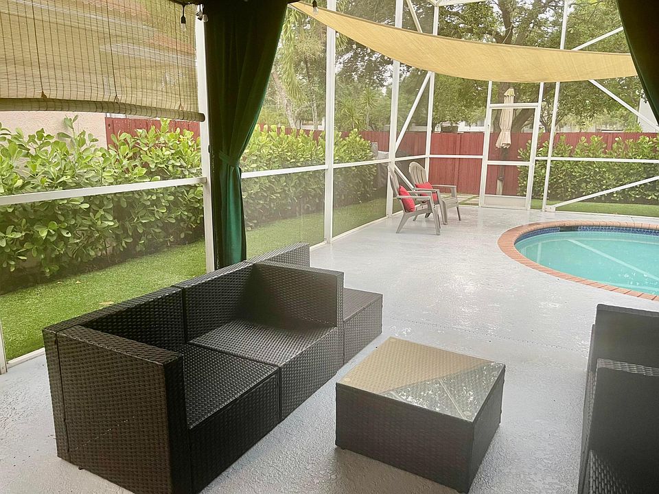 1st image of 4725 NW 7th Manor