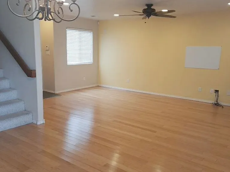1809 Black Gold St SE — Photo 8