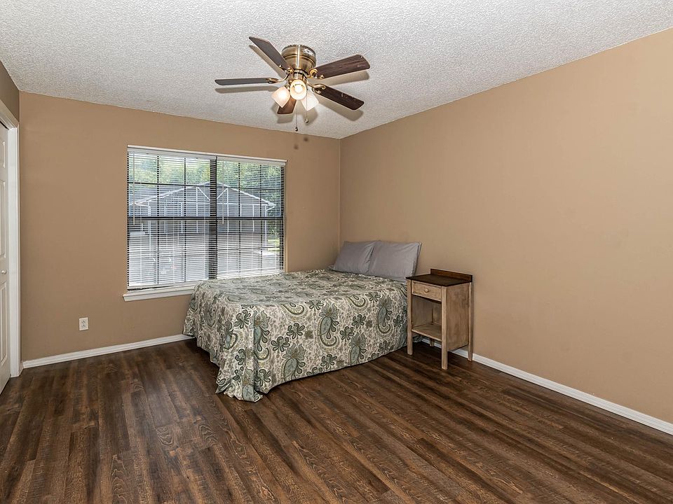 1st image of 1230 Apple Glen St #1230