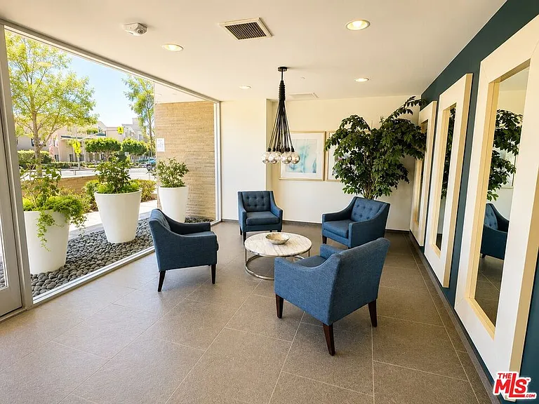 7857 W Manchester Ave #Penthouse 6 — Photo 6