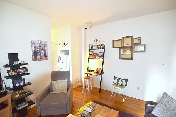 Rented by Manhattan Spaces | media 8