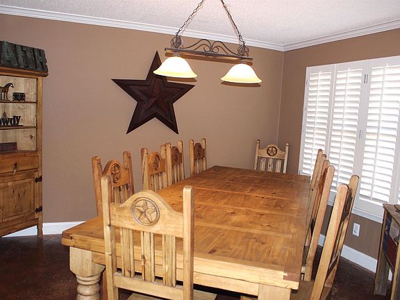 5th image of 856 S Farm Road 168