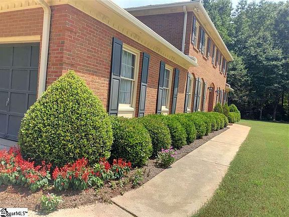 4th image of 226 Oak Meadows Dr