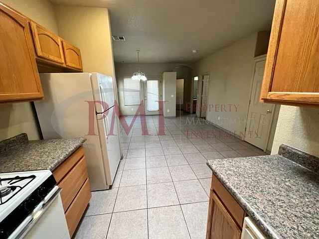 612 S Espanola St — Photo 8