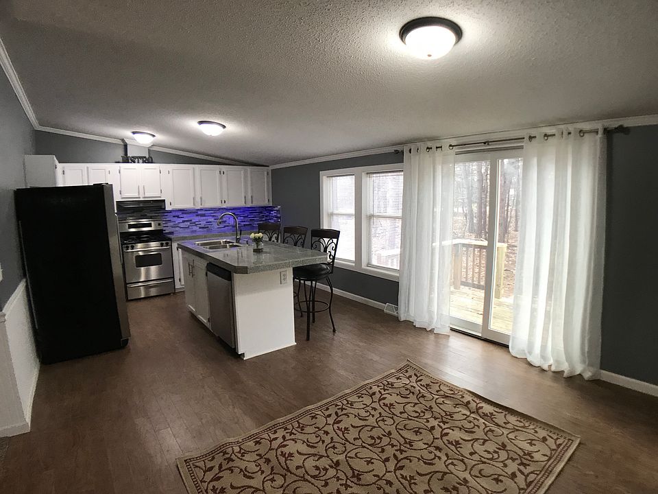 1st image of 8849 146th Ave