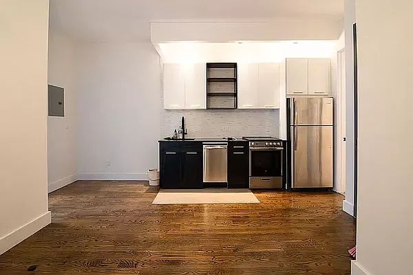 Rented by Reside New York | media 11