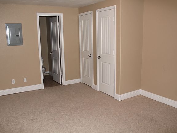 5th image of 2405 Avenue N APT B