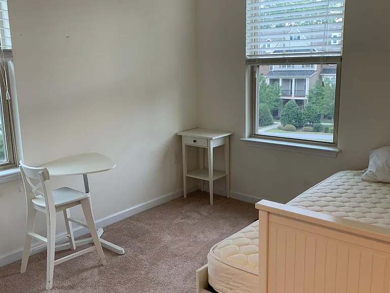4968 Highcroft Dr — Photo 10