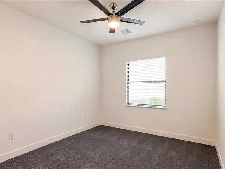 20202 Ainsley St — Photo 19