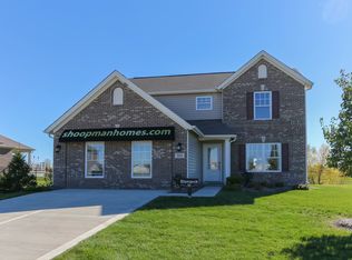 513 Genisis Dr, Whiteland, IN 46184