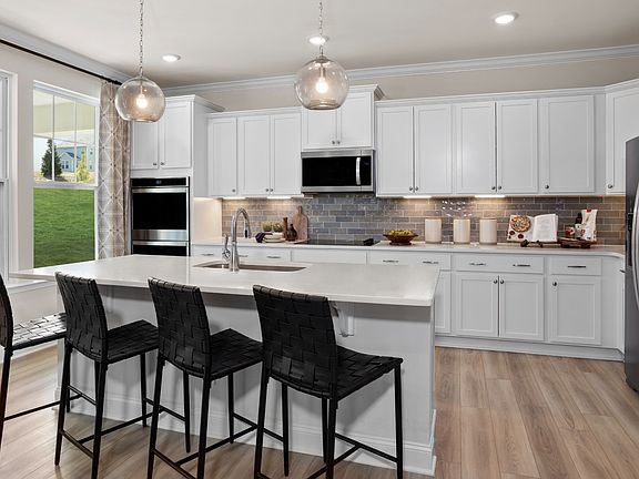 3rd image of 100 Glendavis Hollow Dr