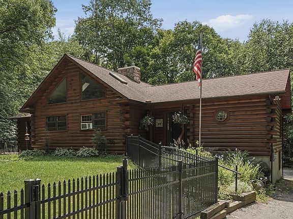 2nd image of 23 Lyman Barnes Rd