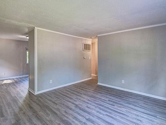 4th image of 5649 E 13th Pl