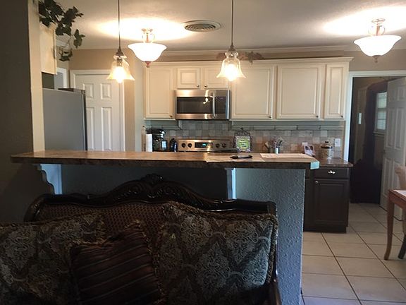4th image of 1604 W Pecan Ave