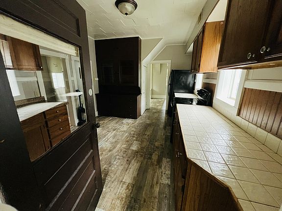 5th image of 767 W Southern Ave