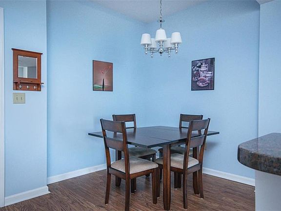 5th image of 3040 Peachtree Rd NW Unit 507